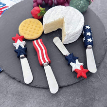 Load image into Gallery viewer, Americana Patriotic Cheese Spreader Set of 4