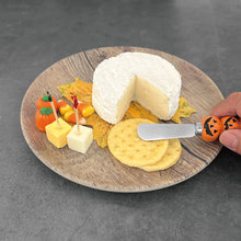 Load image into Gallery viewer, Jack-o'-lantern Cheese Spreader Set of 4