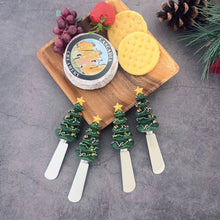 Load image into Gallery viewer, Holiday Trees Cheese Spreader Set of 4