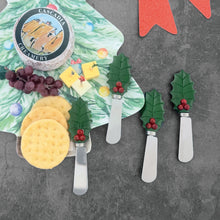 Load image into Gallery viewer, Holly Days Cheese Spreader Set of 4