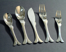 Load image into Gallery viewer, Supreme Stainless Steel 20-Piece Fish Flatware Set