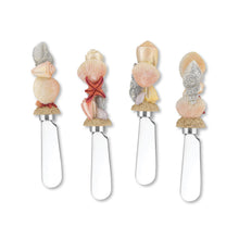 Load image into Gallery viewer, Mr. Spreader 4-Piece Shells on Beach Resin Cheese Spreader, Assorted