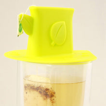 Load image into Gallery viewer, Gourmet Art Silicone Tea Bag Squeezer