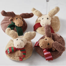 Load image into Gallery viewer, Drinkwear 4-Piece Choc Moose Plush Coaster
