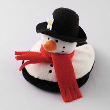 Load image into Gallery viewer, Drinkwear 4-Piece Snowies Plush Coaster