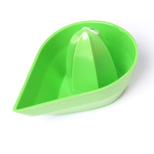 Load image into Gallery viewer, Gourmet Art Hand Squeezer, Green